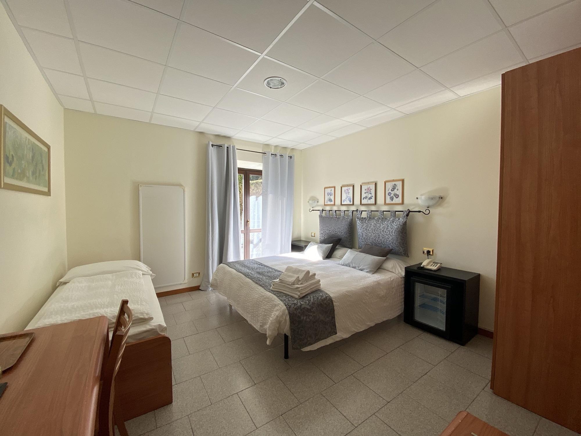 Hotel Paradiso Como Brunate Exterior photo
