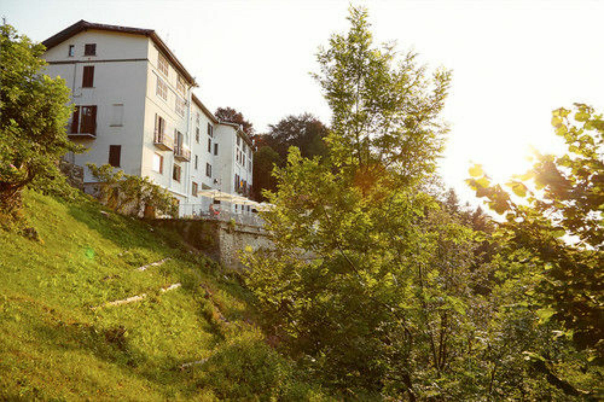 Hotel Paradiso Como Brunate Exterior photo