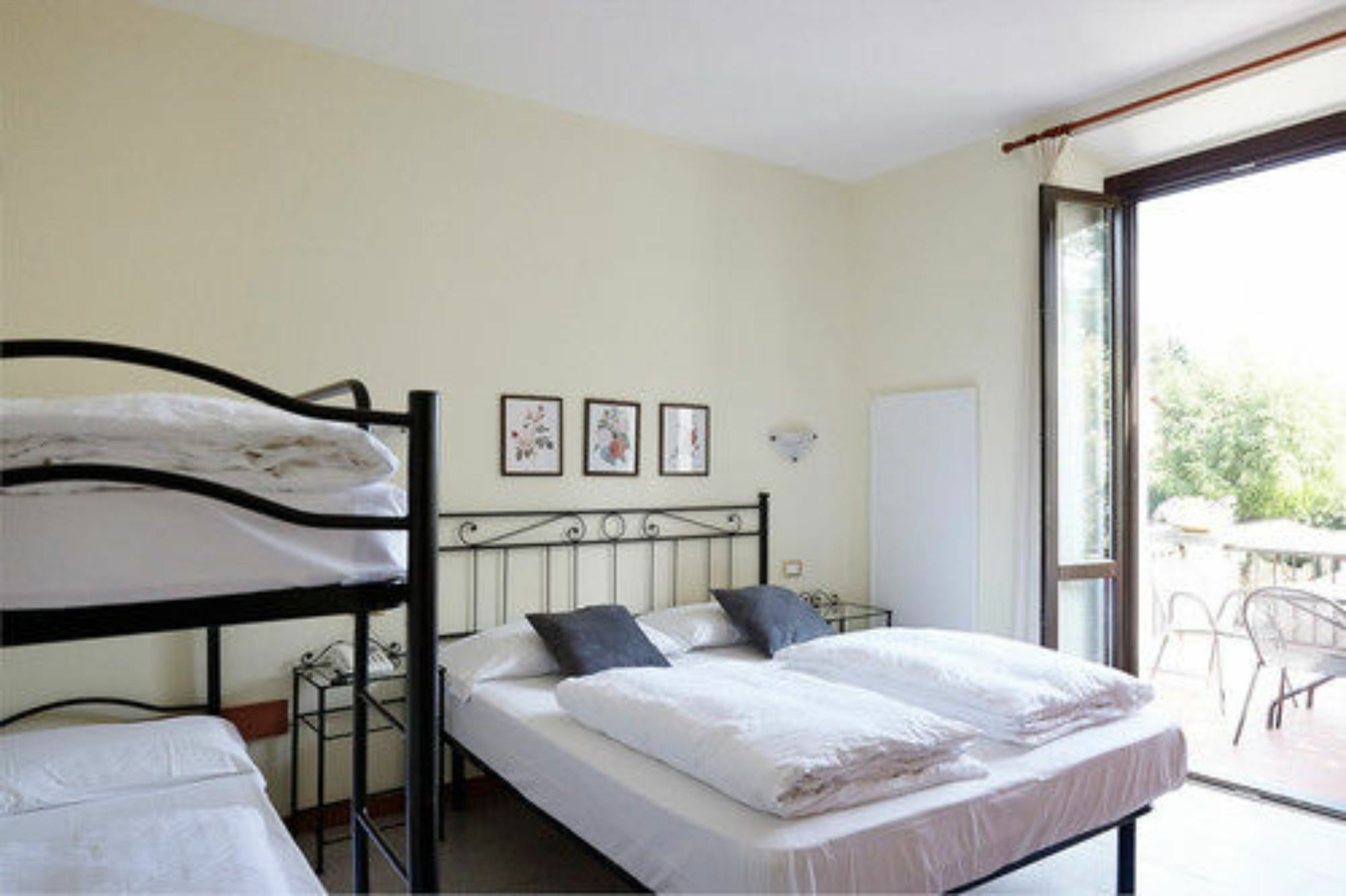 Hotel Paradiso Como Brunate Exterior photo